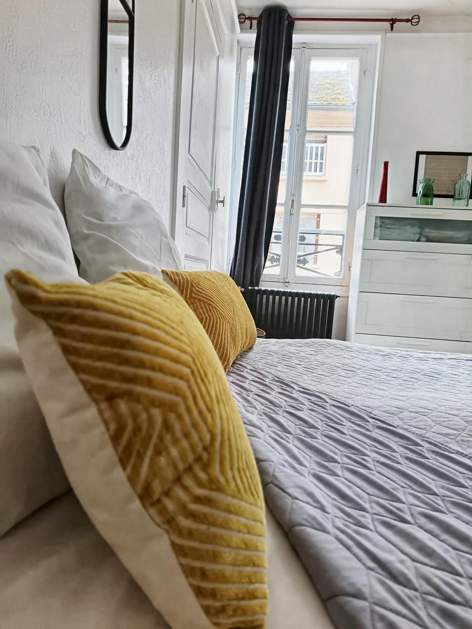 Rooms Home Csm Suites Privees Entre Paris Et Reims Charly-sur-Marne Exterior photo